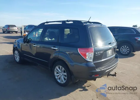 2011 Subaru Forester 2.5X Premium из США, поврежденный, VIN JF2SHBDC6BH744239